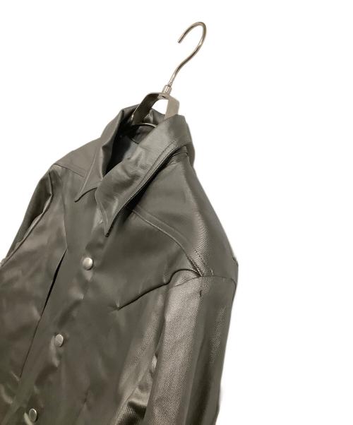 RICK OWENS（リックオウエンス）RICK OWENS (リックオウエンス) コーチジャケット　24SS FOGPOCKET SHIRT JACKET グレー サイズ:46の古着・服飾アイテム