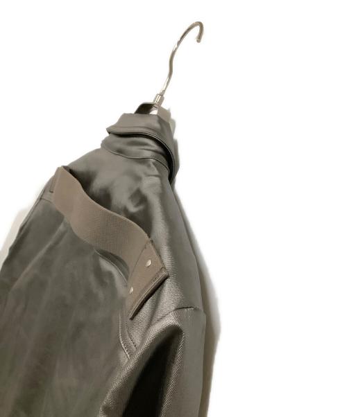 RICK OWENS（リックオウエンス）RICK OWENS (リックオウエンス) コーチジャケット　24SS FOGPOCKET SHIRT JACKET グレー サイズ:46の古着・服飾アイテム