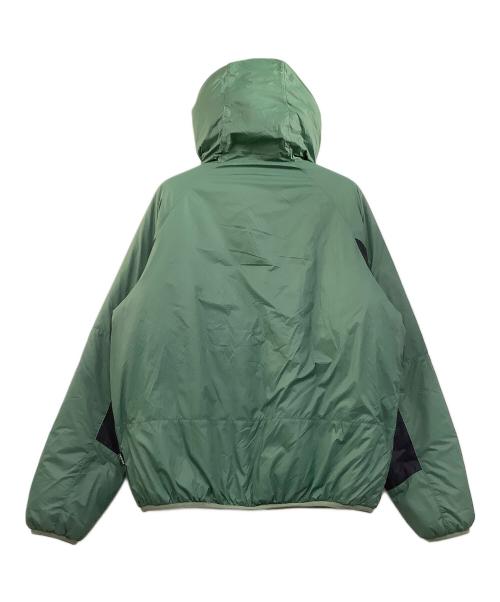 PALACE（パレス）PALACE (パレス) 中綿ジャケット　PERTEX QUANTUM PATCH JACKET グリーン×ブラック サイズ:Mの古着・服飾アイテム