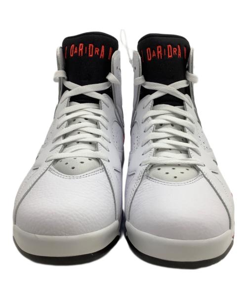 NIKE（ナイキ）NIKE (ナイキ) ハイカットスニーカー Air Jordan 7 Retro ホワイト サイズ:29 未使用品の古着・服飾アイテム