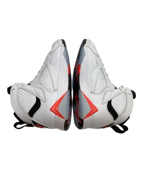 NIKE（ナイキ）NIKE (ナイキ) ハイカットスニーカー Air Jordan 7 Retro ホワイト サイズ:29 未使用品の古着・服飾アイテム
