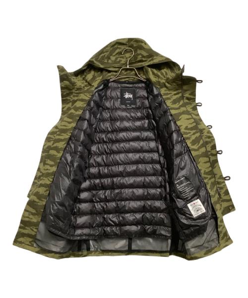 stussy（ステューシー）stussy (ステューシー) nano・universe (ナノ・ユニバース) ダウンジャケット　カモフラージュ柄 オリーブ サイズ:Sの古着・服飾アイテム