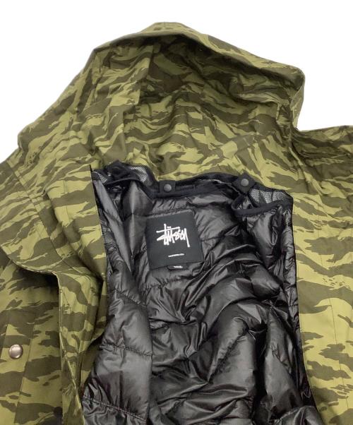 stussy（ステューシー）stussy (ステューシー) nano・universe (ナノ・ユニバース) ダウンジャケット　カモフラージュ柄 オリーブ サイズ:Sの古着・服飾アイテム