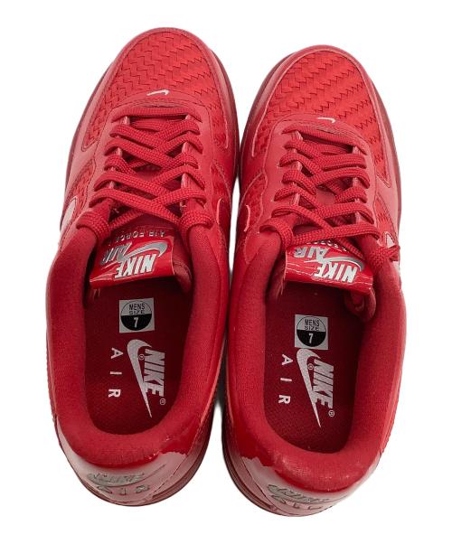 NIKE（ナイキ）NIKE (ナイキ) ローカットスニーカー AIR FORCE 1 07 LV8 レッド サイズ:25の古着・服飾アイテム