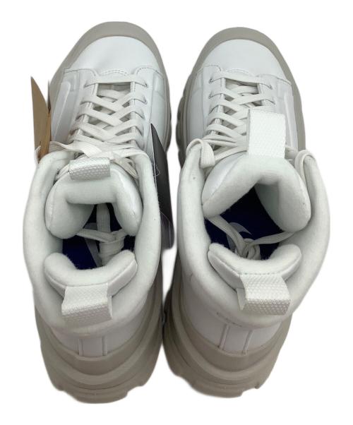 NIKE（ナイキ）NIKE (ナイキ) ハイカットスニーカー WMNS BLAZER ROAM MID ホワイト サイズ:25 未使用品の古着・服飾アイテム