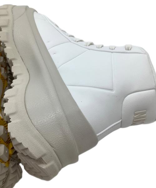 NIKE（ナイキ）NIKE (ナイキ) ハイカットスニーカー WMNS BLAZER ROAM MID ホワイト サイズ:25 未使用品の古着・服飾アイテム