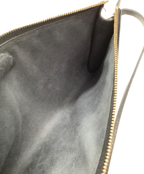 LOUIS VUITTON（ルイ ヴィトン）LOUIS VUITTON (ルイ ヴィトン) ポシェット　エピ　ポシェット・アクセソワール ブラックの古着・服飾アイテム