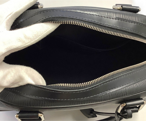LOUIS VUITTON（ルイ ヴィトン）LOUIS VUITTON (ルイヴィトン) ボーリング・モンテーニュPM ブラック サイズ:PM エピの古着・服飾アイテム