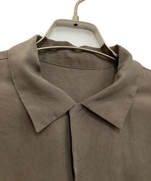 URU（ウル）URU (ウル) 長袖シャツ グレー サイズ:2の古着・服飾アイテム