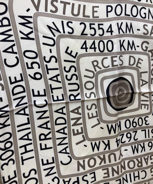 HERMES（エルメス）HERMES (エルメス) スカーフ ホワイト×ブラックの古着・服飾アイテム