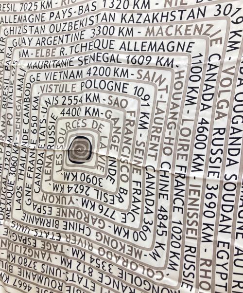 HERMES（エルメス）HERMES (エルメス) スカーフ ホワイト×ブラックの古着・服飾アイテム