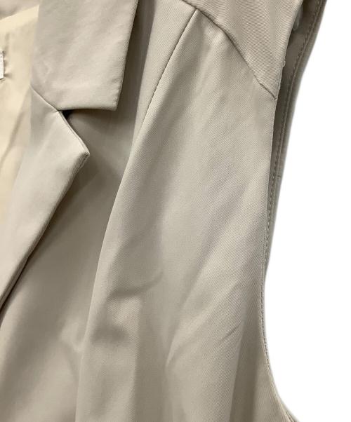 HER LIP TO（ハーリップトゥ）HER LIP TO (ハーリップトゥ) ノースリーブワンピース ベージュ サイズ:Mの古着・服飾アイテム