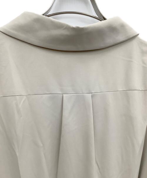 HER LIP TO（ハーリップトゥ）HER LIP TO (ハーリップトゥ) ノースリーブワンピース ベージュ サイズ:Mの古着・服飾アイテム