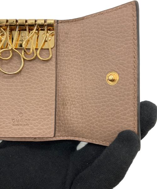 GUCCI（グッチ）GUCCI (グッチ) 6連キーケース GGマーモント ブラウンの古着・服飾アイテム