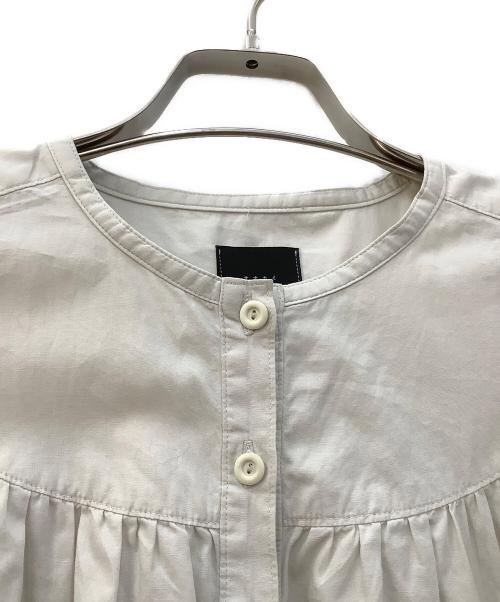 オオカミとフクロウ（オオカミトフクロウ）オオカミとフクロウ (オオカミトフクロウ) 長袖ブラウス ライトグレー サイズ:−の古着・服飾アイテム