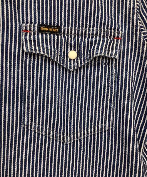 IRON HEART（アイアンハート）IRON HEART (アイアンハート) 12ozヘビーヒッコリーウェスタンシャツ ネイビー サイズ:Mの古着・服飾アイテム