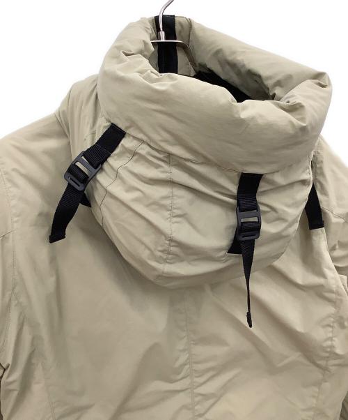 ROGER EGGER（ロジャーエーガー）ROGER EGGER (ロジャーエーガー) トリアテックインサレーション ジャケット ベージュ×ブラック サイズ:Sの古着・服飾アイテム