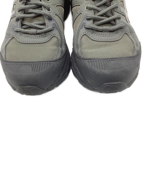asics（アシックス）asics (アシックス) スニーカー オリーブ サイズ:24の古着・服飾アイテム