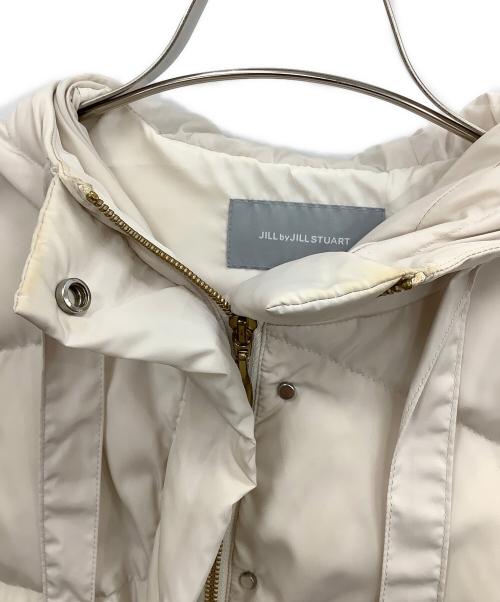 JILL BY JILLSTUART（ジル バイ ジルスチュアート）JILL BY JILLSTUART (ジル バイ ジルスチュアート) ドローストリングショートダウン ベージュ サイズ:Sの古着・服飾アイテム