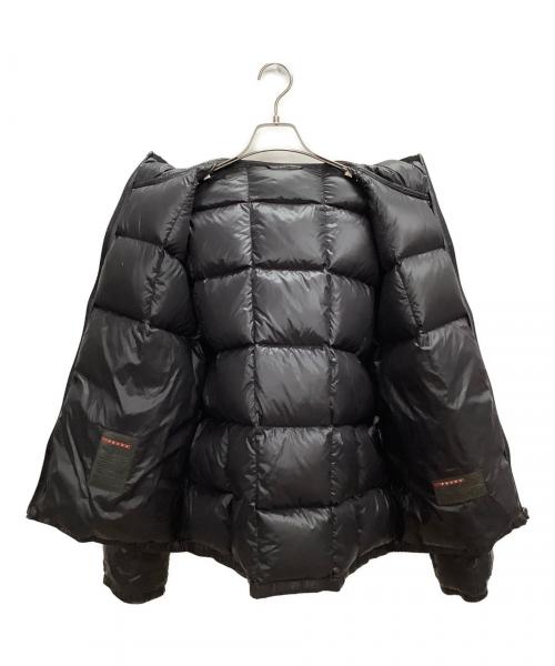 PRADA（プラダ）PRADA (プラダ) ロゴプレートダウンジャケット ブラック サイズ:52の古着・服飾アイテム