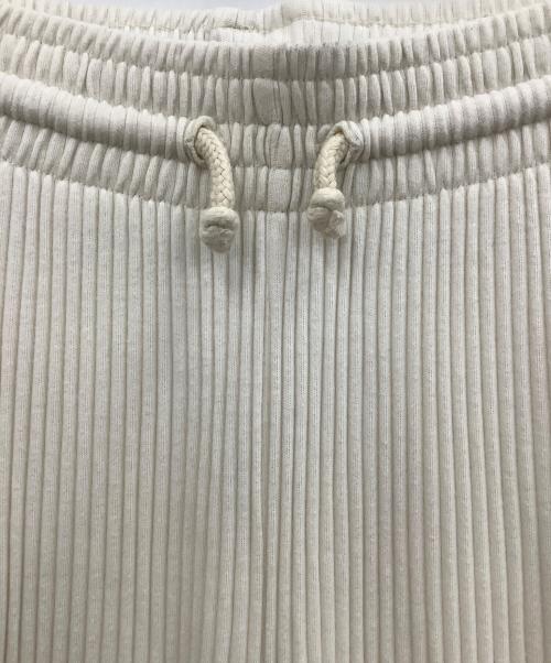 BASERANGE（ベースレンジ）BASERANGE (ベースレンジ) リブパンツ アイボリー サイズ:XSの古着・服飾アイテム