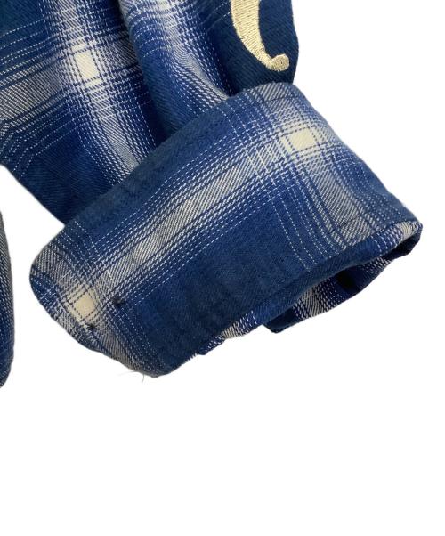 X-LARGE（エクストララージ）X-LARGE (エクストララージ) OLD ENGLISH L/S FLANNEL SHIRT ブルー サイズ:Mの古着・服飾アイテム