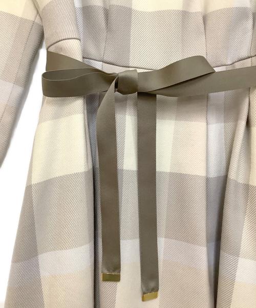 BLUE LABEL CRESTBRIDGE（ブルーレーベルクレストブリッジ）BLUE LABEL CRESTBRIDGE (ブルーレーベルクレストブリッジ) チェックウールビエラワンピース ベージュ サイズ:36の古着・服飾アイテム