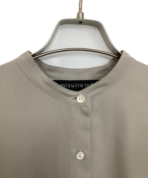 mizuiro-ind（ミズイロインド）mizuiro-ind (ミズイロインド) バンドカラーシャツワンピース ベージュ サイズ:-の古着・服飾アイテム