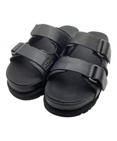 中古・古着通販】UGG (アグ) 厚底サンダル ブラック サイズ:25