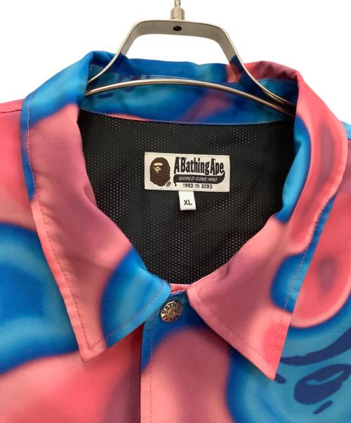 A BATHING APE（ア ベイシング エイプ）A BATHING APE (ア ベイシング エイプ) LIQUID CAMO BAPE STA COACH JACKET ピンク×ブルー サイズ:XLの古着・服飾アイテム