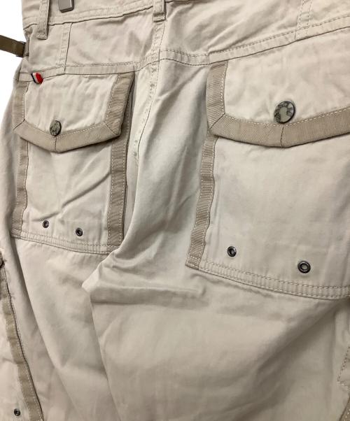MONCLER（モンクレール）MONCLER (モンクレール) パンツ ベージュ サイズ:46の古着・服飾アイテム