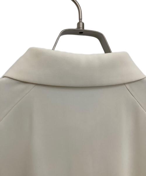 FOXEY（フォクシー）FOXEY (フォクシー) 長袖シャツ ベージュ サイズ:40の古着・服飾アイテム