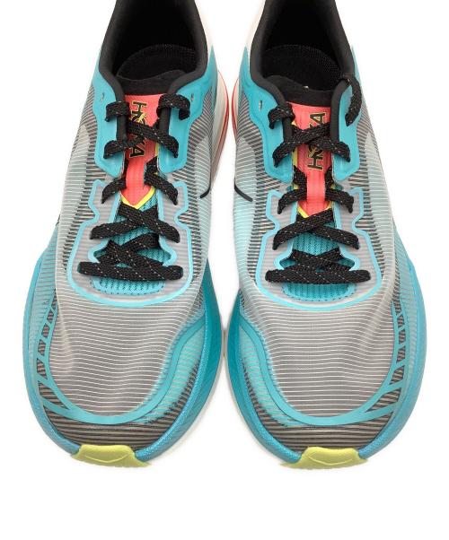 HOKA（ホカ）HOKA (ホカ) ランニングシューズ アイボリー×ブラック サイズ:25.5の古着・服飾アイテム