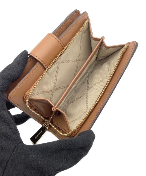 MICHAEL KORS（マイケル・コース）MICHAEL KORS (マイケルコース) 2つ折り財布 ピンク×ブラウン サイズ:−の古着・服飾アイテム