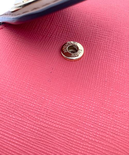 MICHAEL KORS（マイケル・コース）MICHAEL KORS (マイケルコース) 2つ折り財布 ピンク×ブラウン サイズ:−の古着・服飾アイテム