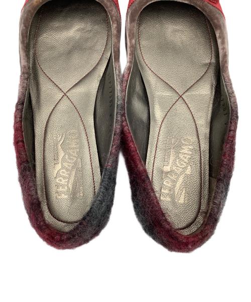 Salvatore Ferragamo（サルヴァトーレ フェラガモ）Salvatore Ferragamo (サルヴァトーレ フェラガモ) フラットパンプス レッド サイズ:5 1/2 Cの古着・服飾アイテム