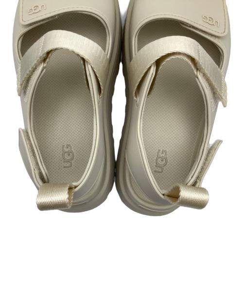 UGG（アグ）UGG (アグ) サンダル ベージュ サイズ:23の古着・服飾アイテム