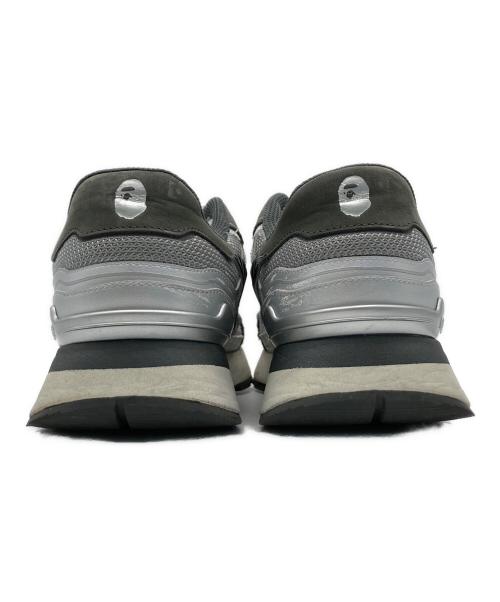 A BATHING APE（ア ベイシング エイプ）A BATHING APE (ア ベイシング エイプ) スニーカー グレー×シルバー サイズ:26の古着・服飾アイテム