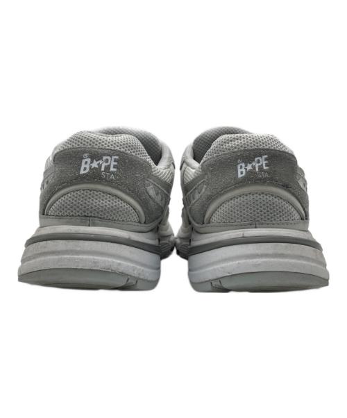 A BATHING APE（ア ベイシング エイプ）A BATHING APE (ア ベイシング エイプ) スニーカー ホワイト×グレー サイズ:26.5の古着・服飾アイテム