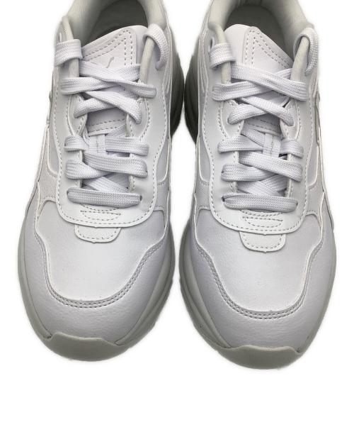 PUMA（プーマ）PUMA (プーマ) ローカットスニーカー ホワイト サイズ:24.5の古着・服飾アイテム