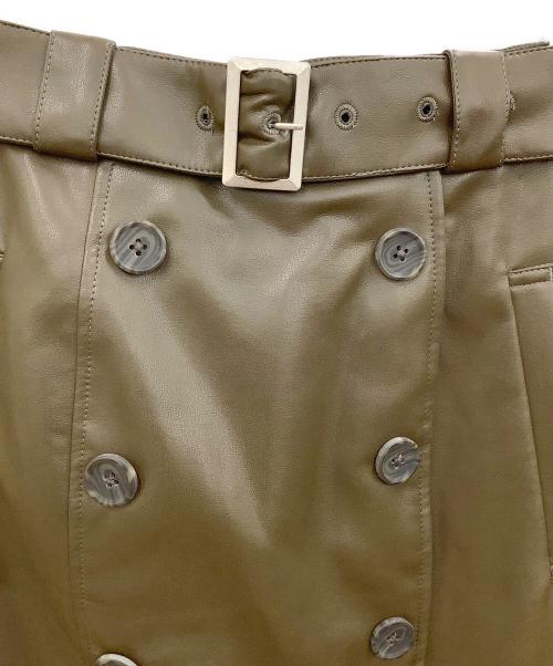 pinue（ピヌエ）pinue (ピヌエ) フェイクレザースカート ベージュ サイズ:Fの古着・服飾アイテム