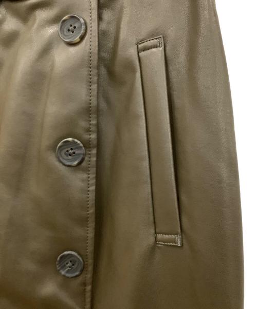 pinue（ピヌエ）pinue (ピヌエ) フェイクレザースカート ベージュ サイズ:Fの古着・服飾アイテム