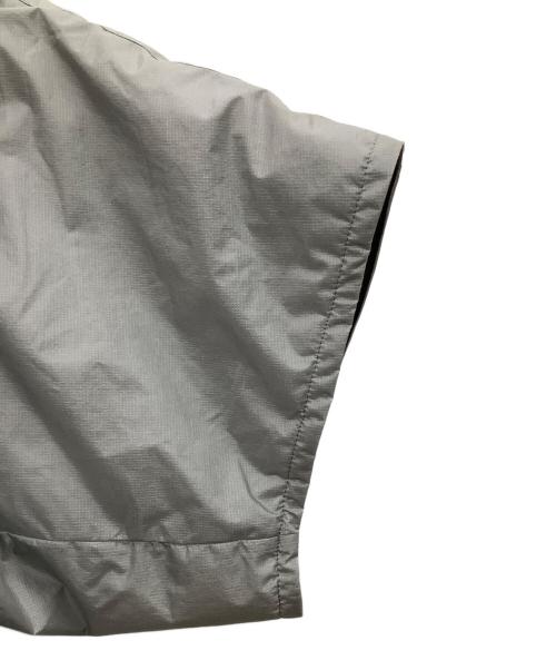 THE NORTH FACE（ザ ノース フェイス）THE NORTH FACE (ザ ノース フェイス) ナイロンジャケット グレー サイズ:Mの古着・服飾アイテム
