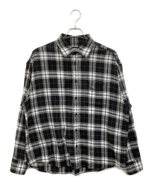 X-LARGE（エクストララージ）X-LARGE (エクストララージ) 長袖シャツ ホワイト×ブラック サイズ:Mの古着・服飾アイテム