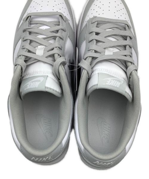 NIKE（ナイキ）NIKE (ナイキ) ローカットスニーカー ホワイト サイズ:27.5の古着・服飾アイテム