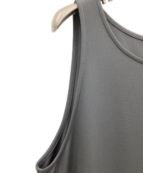 芽風（メフウ）芽風 (メフウ) ノースリーブ・キャミソールワンピース グレー サイズ:75の古着・服飾アイテム