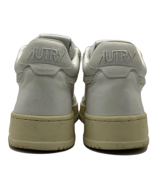 AUTRY（オートリ―）AUTRY (オートリ―) スニーカー ホワイト サイズ:38の古着・服飾アイテム