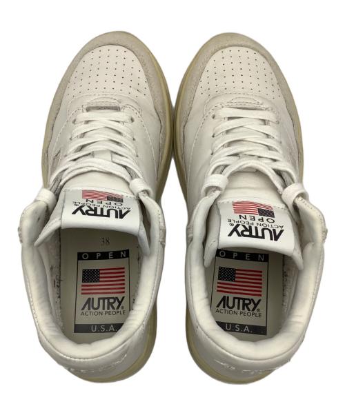 AUTRY（オートリ―）AUTRY (オートリ―) スニーカー ホワイト サイズ:38の古着・服飾アイテム