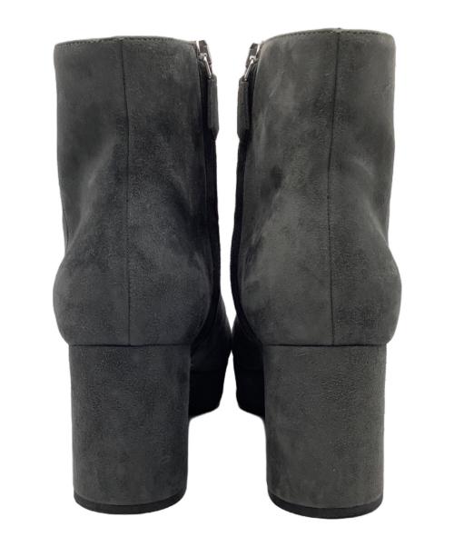 PRADA（プラダ）PRADA (プラダ) スウェードブーツ グレー サイズ:37の古着・服飾アイテム