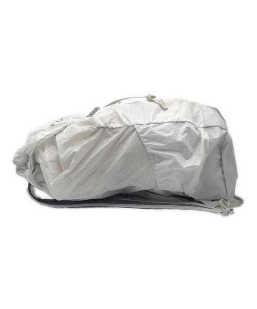 mont-bell（モンベル）mont-bell (モンベル) バーサライトバッグ ホワイト サイズ:−の古着・服飾アイテム